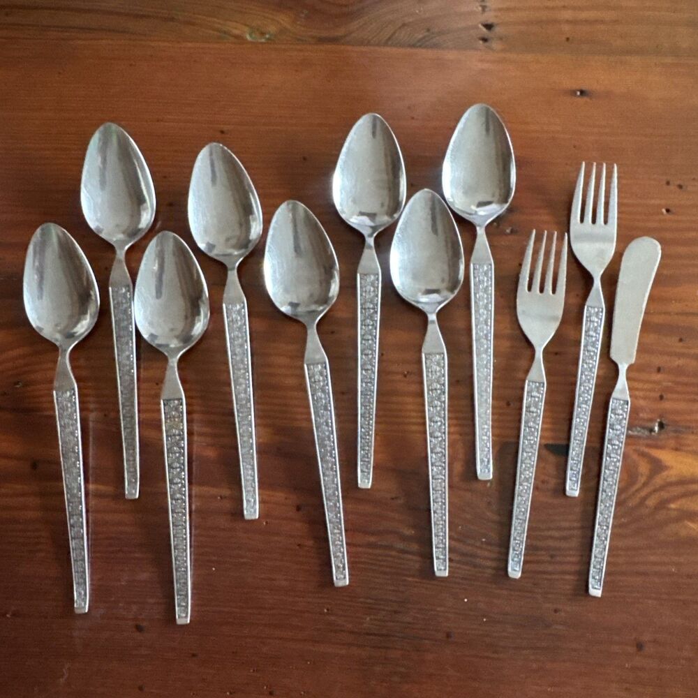Riviera Stainless Steel Flatware  Forks Spoons Spreader/Butter Knife